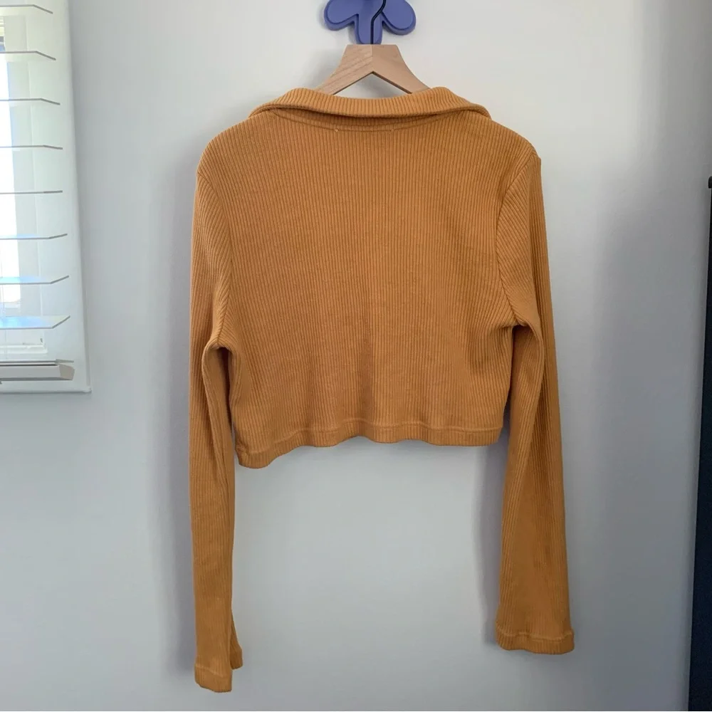 Free People Beach Large Honey Yellow‎ Deep V Neck Collar Crop Sweater Rib